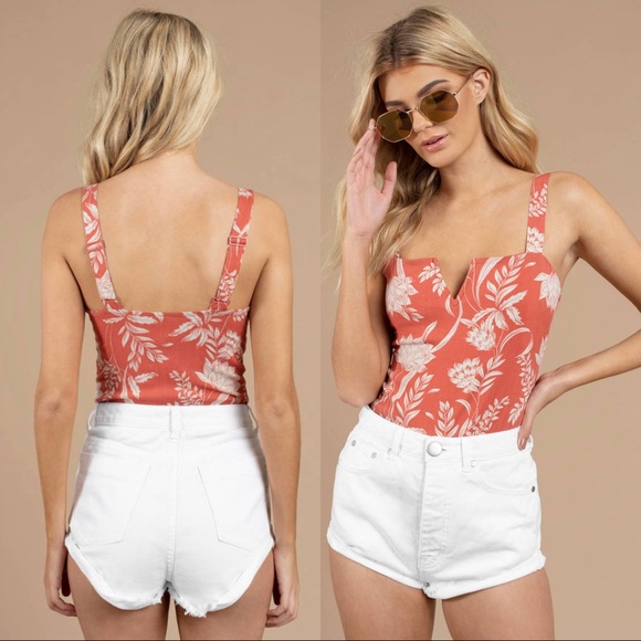 Free People Tops - Free People Pippa V-wire Floral Bodysuit, Size M